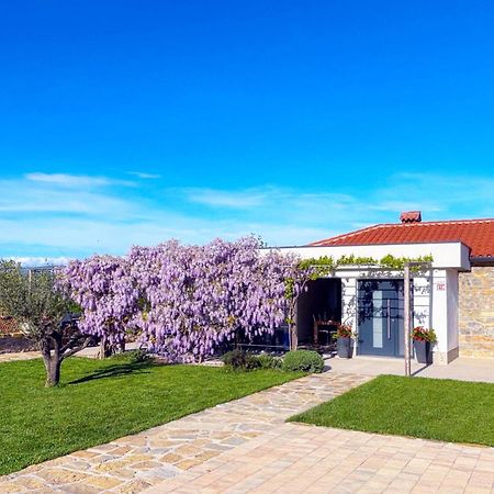 Zgornje Skofije Casa Miranda - Family Comfort In A Quiet Area, Near The Sea, With Bbq And Free Parking מראה חיצוני תמונה