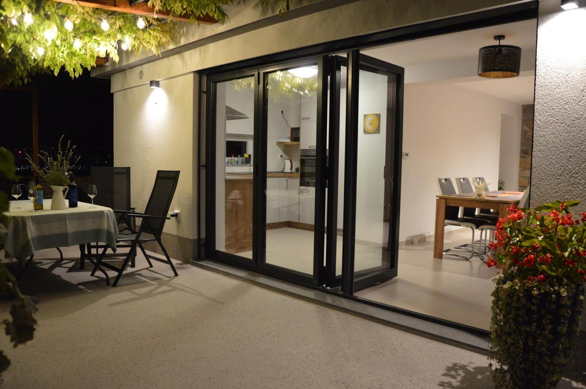 Zgornje Skofije Casa Miranda - Family Comfort In A Quiet Area, Near The Sea, With Bbq And Free Parking מראה חיצוני תמונה